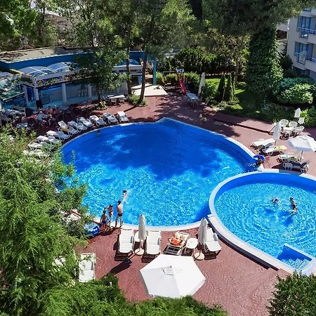 Aparthotel Excelsior 3*